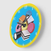 Snoep Allsorts. Grote muurklok. Geel en zwart. Klok (Hoek)