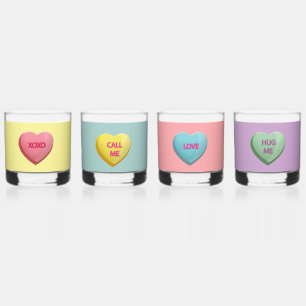 Snoep liefde harten romantische woorden kleurrijk whisky glas