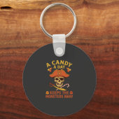 Snoepdag Halloween Piraat Schedelstok Sleutelhanger (Voorkant)