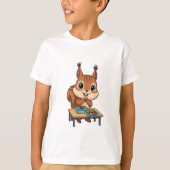 Snoepende Eekhoorn Tafel Lekkernijen Kinderen T-shirt (Voorkant)