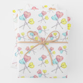 snoepjes met een schattig hart van snoep inpakpapier vel (In situ)