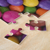 Snoepjes met kleurrijke chocolade legpuzzel (Zijkant)