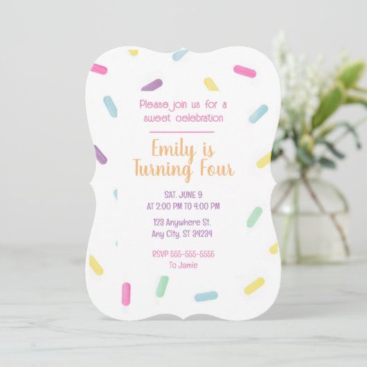 Snoepjes Strooigoed Verjaardagsuitnodiging Kaart (Staand voorkant)