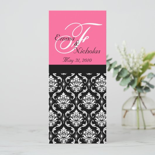 Snoepkaarten voor het bruiloft Hot Pink Monogram D Menu (Staand voorkant)