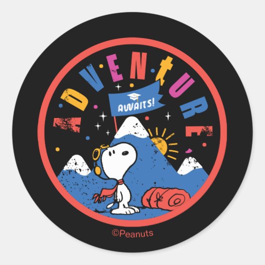 Snoopy Avontuur Wacht Afstudeerberg Ontwerp Ronde Sticker (Voorkant)