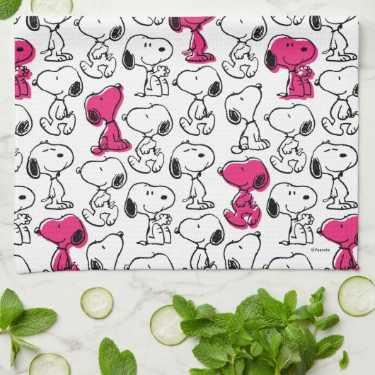 Snoopy Black & Magenta Pattern Theedoek (Gevouwen)