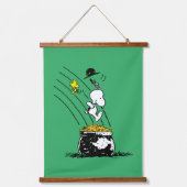 Snoopy Jumping in Pot of Gold Hangend Wandkleed (Voorkant)