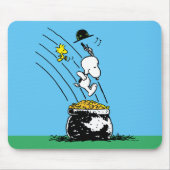 Snoopy Jumping in Pot of Gold Muismat (Voorkant)