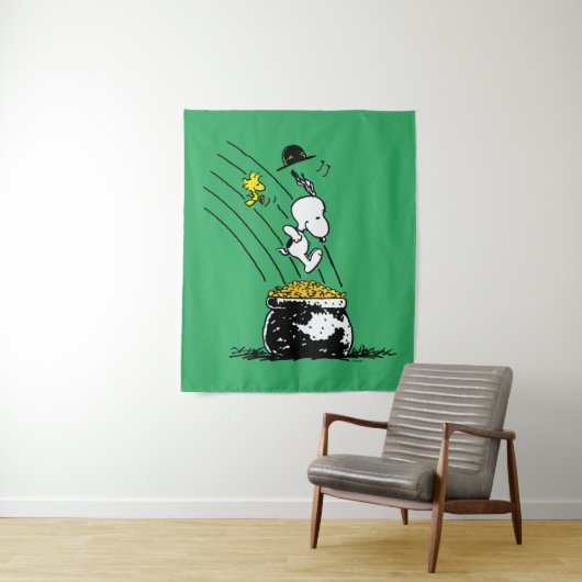 Snoopy Jumping in Pot of Gold Wandkleed (In situ)