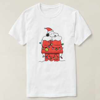 snoopy slapend in de winter t-shirt