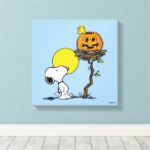Snoopy & Woodstock Nest met Jack O' Lantern Canvas Afdruk (Insitu (Houten vloer))