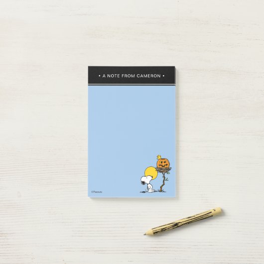 Snoopy & Woodstock Nest met Jack O' Lantern Post-it® Notes (Op bureau)