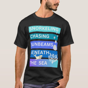 Snorkelen op zoek naar zonnestralen onder de zee t-shirt