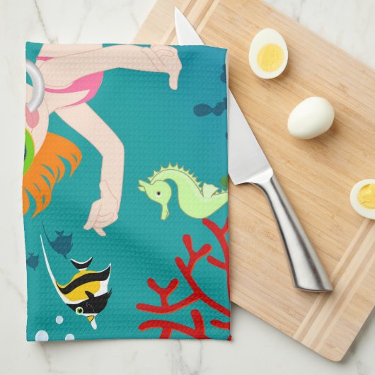 Snorkelend meisje onder het zee theedoek (Quarter Fold)