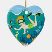 Snorkelende jongen onder het zee keramisch ornament (Rechts)