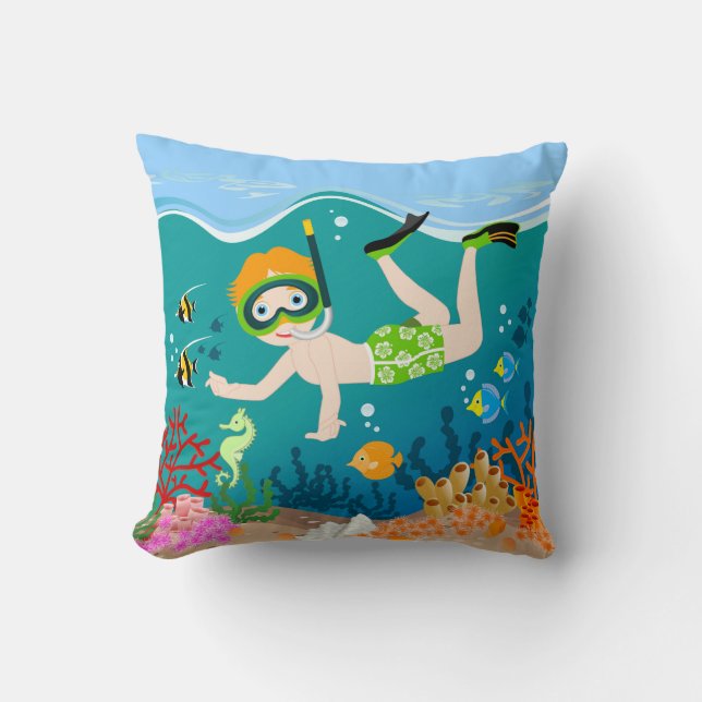 Snorkelende jongen onder het zee kussen (Voorkant)