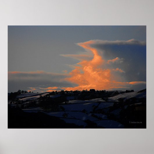 Snow Cloud over Newtown Poster (Voorkant)