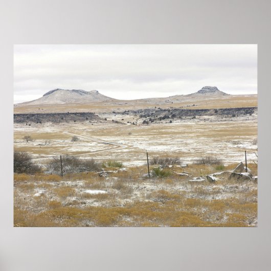 Snow Dusted Mountain Poster (Voorkant)