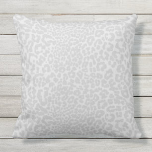 Snow Leopard Buitenkussen