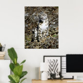 Snow Leopard Posing Poster (Thuiskantoor)