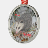 Snow Possum Metalen Ornament (Links)