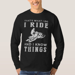 Snow Trails & Trivia - Hilarisch sneeuwscooter T-s T-shirt