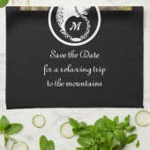 Snow White Wolf Silhouette Laurel Monogram Foto Theedoek (Gevouwen)