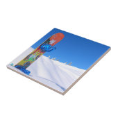 Snowboard in Fresh Snow, Blue Sky Tegeltje (Zijkant)
