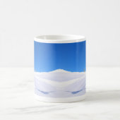 Snowboard op Snowy Slope, Bluebird Day Koffiemok (Center)