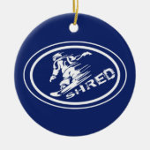 Snowboard "SHRED" Ovaal Snowboarder Label Ornament (Voorkant)