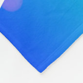 Snowboarden, sneeuwboarder met bord op blauwe acht fleece deken (Hoek)