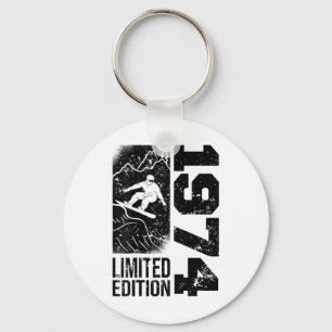 Snowboarder 1974 Birthday Snowboarding Sno Sleutelhanger