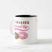 Snowboarder Funny Gift Tweekleurige Koffiemok (Voorkant links)