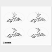 Snowboarder in den Bergen, 02 Ovale Sticker (Vel)