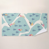 Snowboarders en skiërs rijden in het skioord. Pe Badhanddoek (Badhanddoek)