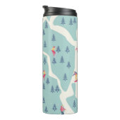 Snowboarders en skiërs rijden in het skioord. Pe Thermosbeker (Geroteerd rechts)