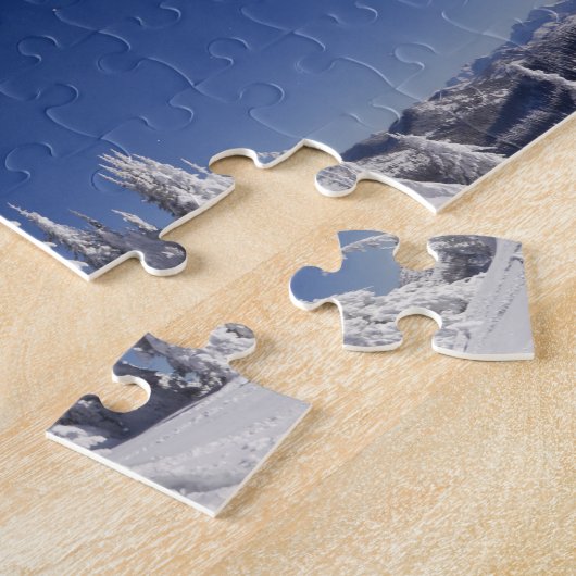 Snowboarding action at Whitefish Mountain Resort Legpuzzel (Zijkant)