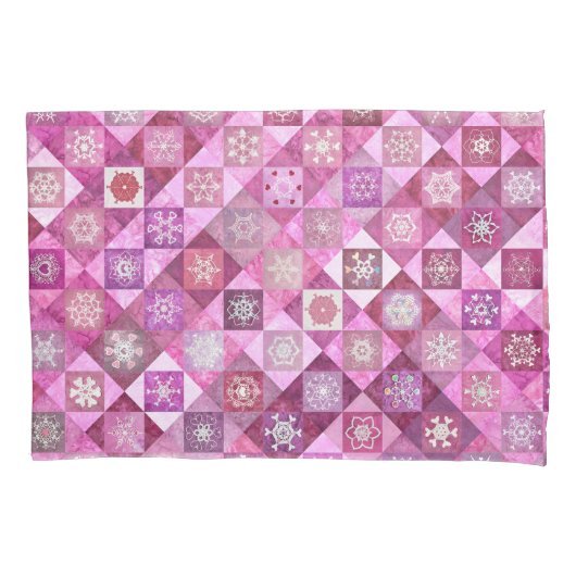 Snowcatcher Heartflakes Patchwork Kussensloop (Voorkant)