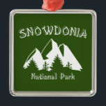 Snowdonia National Park Metalen Ornament<br><div class="desc">Het Nationaal Park Snowdonia, gelegen aan de westkust van Groot-Brittannië, is het grootste natuurpark in Wales en heeft de hoogste berg en het grootste natuurmeer in Wales. Hiking, fietsen, kamperen, paddling, vissen - Snowdonia heeft alles!</div>