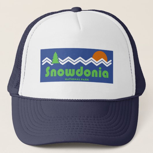 Snowdonia National Park Retro Trucker Pet (Voorkant)
