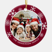 Snowflake Burgundy Geweldige tijd van het Jaar Keramisch Ornament (Voorkant)