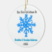 Snowflake eerste kerstmis als grootouderversiering keramisch ornament (Links)