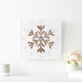 Snowflake Elegant Gold and White Christmas Vierkante Klok (Huis)