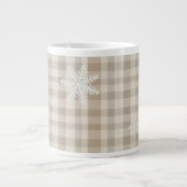 Snowflake Gingham Plaid Mug – Beige & Taupe Rustic Grote Koffiekop (Voorkant)