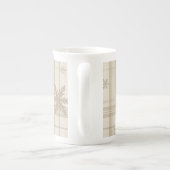 Snowflake Gingham Plaid Mug – Cozy Neutral Farm Porselein Kop (Achterkant)
