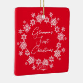 Snowflake Glamma's eerste kerst Keramisch Ornament (Rechts)