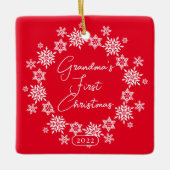 Snowflake Grandma's Eerste Kerstmis Keramisch Ornament (Voorkant)