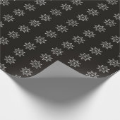Snowflake Holiday Design Black White Kerstmis Cadeaupapier (Hoek)