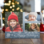 Snowflake kerstfoto - blauwe witte sneeuwvlokken feestdagenkaart<br><div class="desc">3 fotocollage met blauwe en witte sneeuwvlokken - FOTO TIP: Als u uw afbeeldingen uploadt en ze niet passen,  klik dan op de knop AANPASSEN. Het zou een beetje geduld kunnen vergen,  maar u kunt uw foto bewegen en resize. U kunt het type ook veranderen en bewegen!</div>