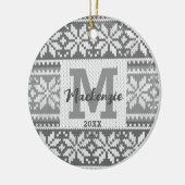 Snowflake Knit Sweater Monogram Naam Foto Keramisch Ornament (Links)